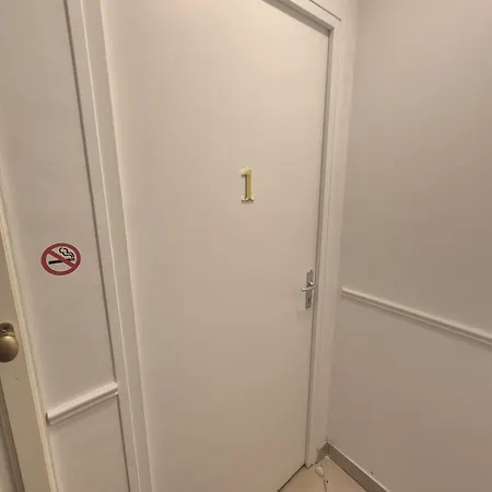 Blak Miroir Cosy T1 Au Coeur D'evry Apartament *